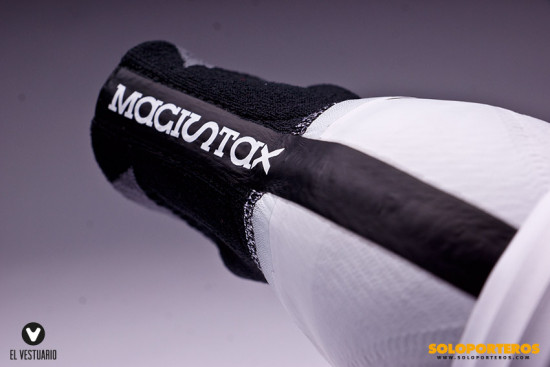 NikeFootballX-White-Reveal-Pack (8).jpg